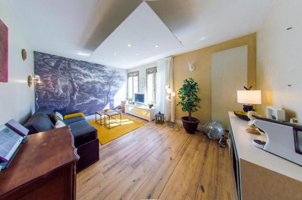 Retromirabeau - Chambre Suite & Appartements De Charme - Localisation Premium Нарбонна Экстерьер фото