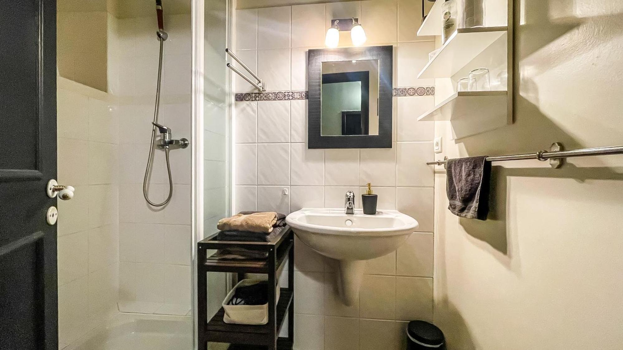 Retromirabeau - Chambre Suite & Appartements De Charme - Localisation Premium Нарбонна Экстерьер фото